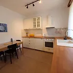 Three-room Near The Beach-zen