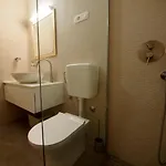 Three-room Near The Beach-zen