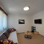 Three-room Near The Beach-zen Apartment *