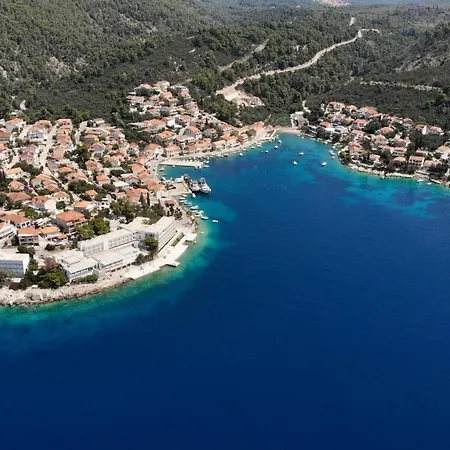 Three-room Near The Beach-zen דירה