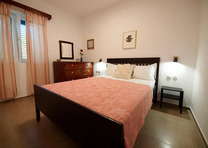 아파트 Three-room Near The Beach-zen 브르나