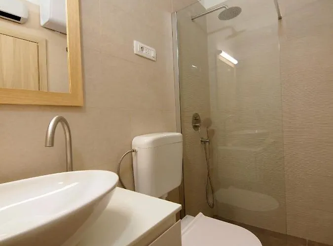 Three-room Near The Beach-zen 아파트