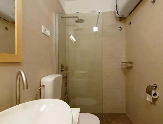 Three-room Near The Beach-zen 아파트 브르나